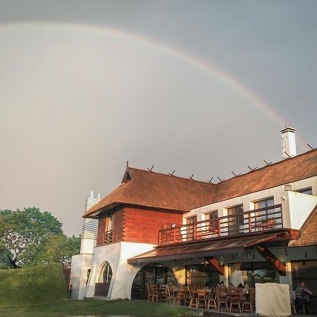 Gosteria Hata Podoprygora Obukhivka Buitenkant foto