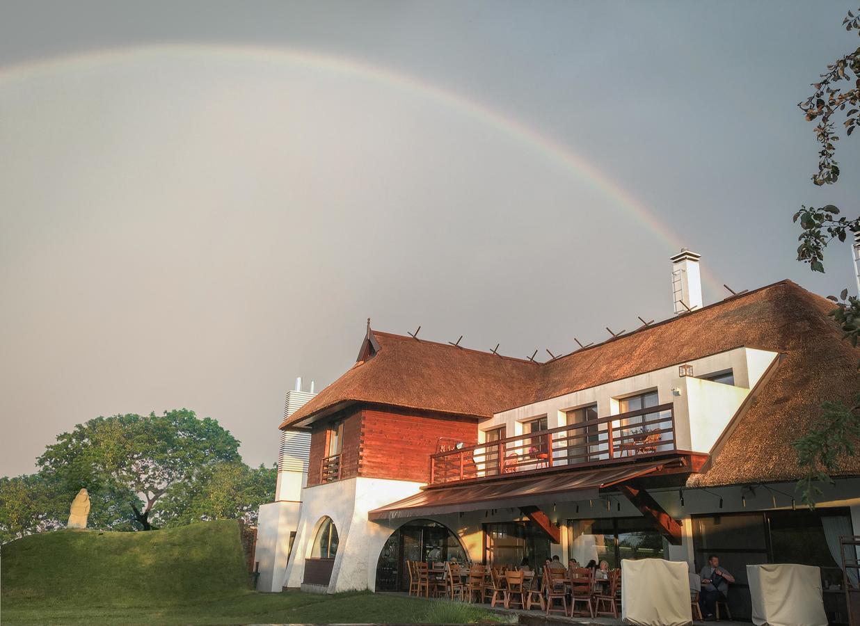 Gosteria Hata Podoprygora Obukhivka Buitenkant foto